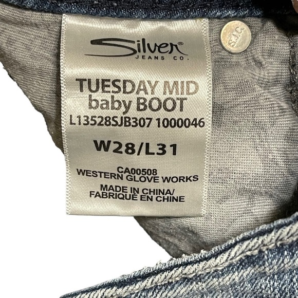Silver Tuesday mid baby boot jeans women’s size 28x31 - Picture 8 of 9